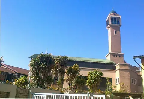 Masjid and minaret of Madrasah Ta'leemuddeen