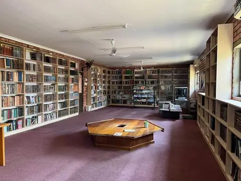 Library of Darul Uloom Newcastle